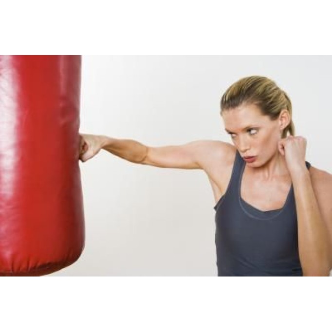 Самодельная или фирменная боксерская груша - каков исход поединка