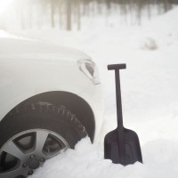 Лопата для збирання снігу Fiskars 1019353 автомобільна чорна