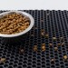 Килимок під миски для домашніх тварин, підкладка під тарілку для котів 60х40 см OSPORT (R-00037)