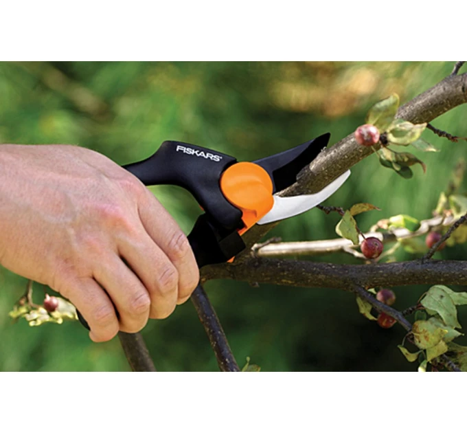 Секатор площинний Fiskars PowerGear 1000574 (111540)